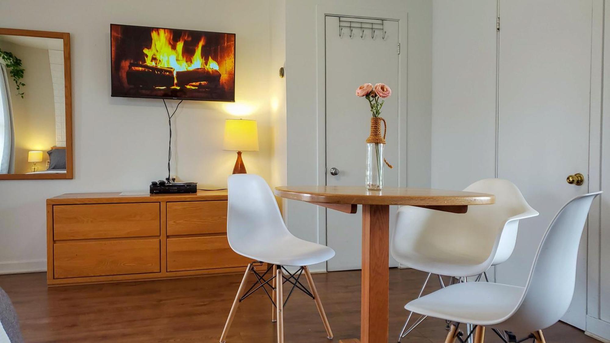 Motel Lofts Fleuve Et Montagnes à Sainte-Anne-de-Beaupré Extérieur photo