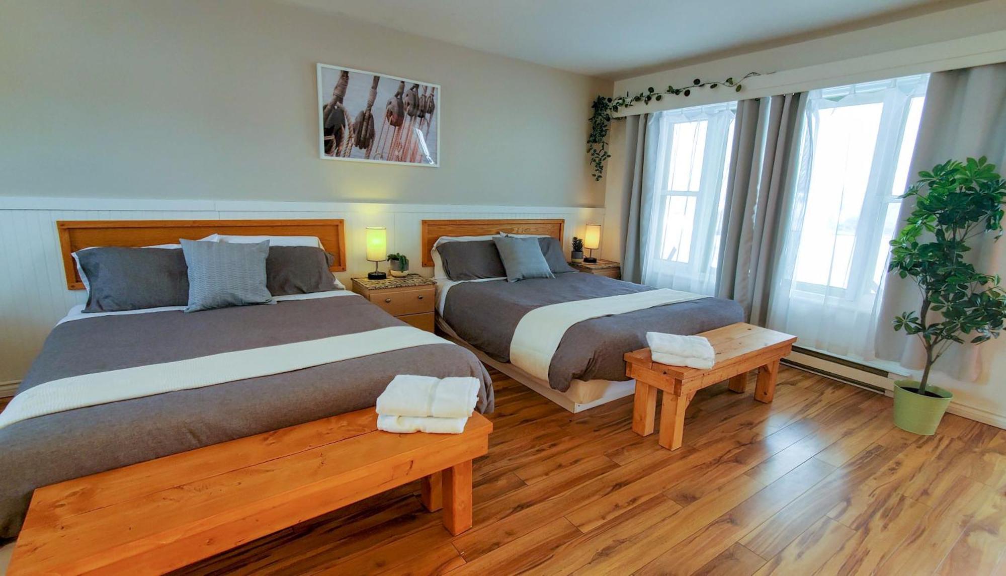 Motel Lofts Fleuve Et Montagnes à Sainte-Anne-de-Beaupré Extérieur photo